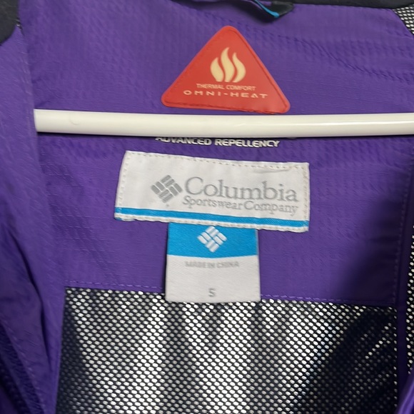 Vivid purple Columbia down Omni-heat jacket-small- removable hood- removable fur - Picture 2 of 14